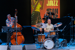 Brandon Goldberg Trio & Shenel Johns